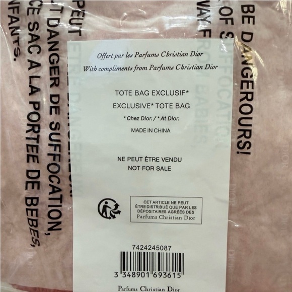 New! Limited Edition Dior Beauty Raffia Tote - Picture 6 of 8